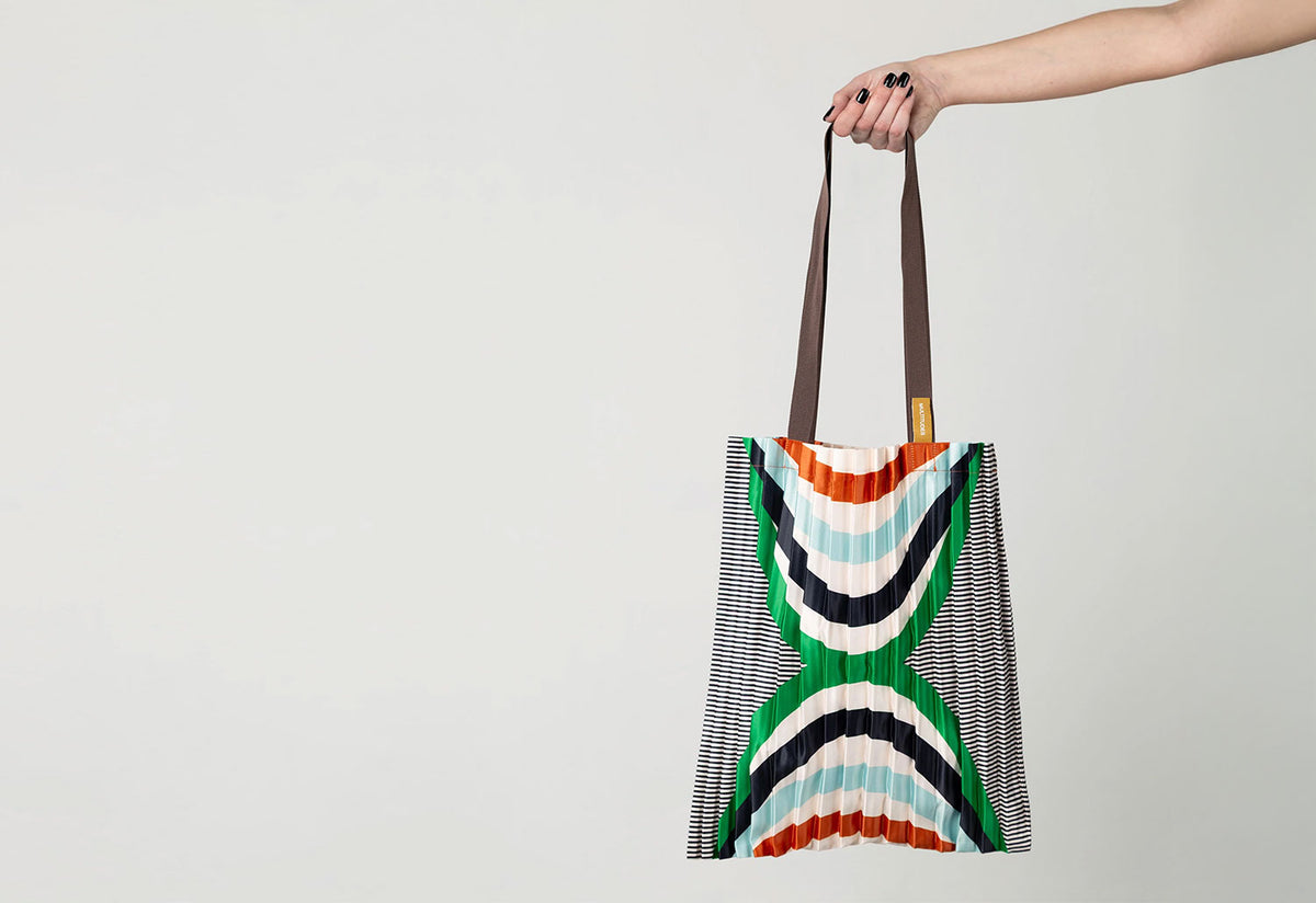 Pleated Tote | Naxos, Multitudes