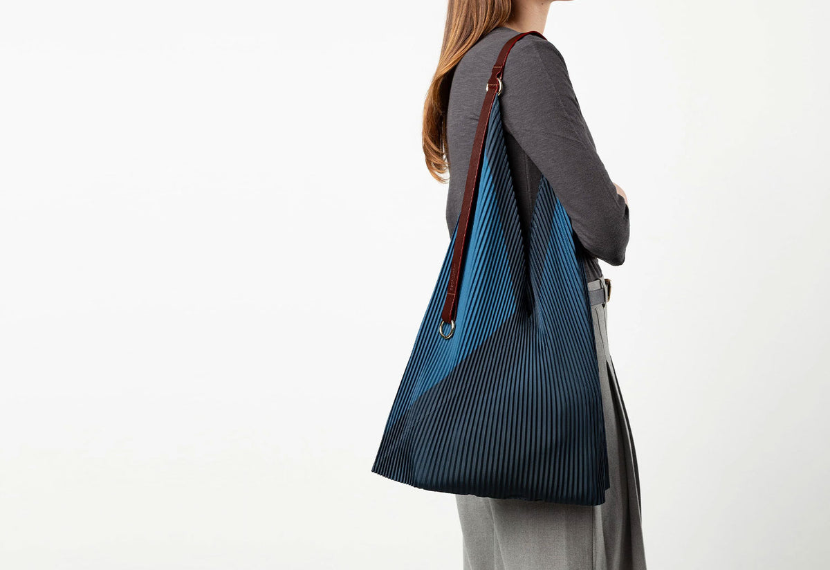 Pleated Y Bag | Charlize, Multitudes