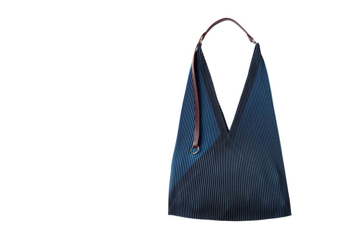 Pleated Y Bag | Charlize, Multitudes