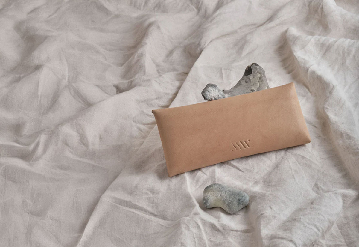 Leather Long Envelope, Mw makes