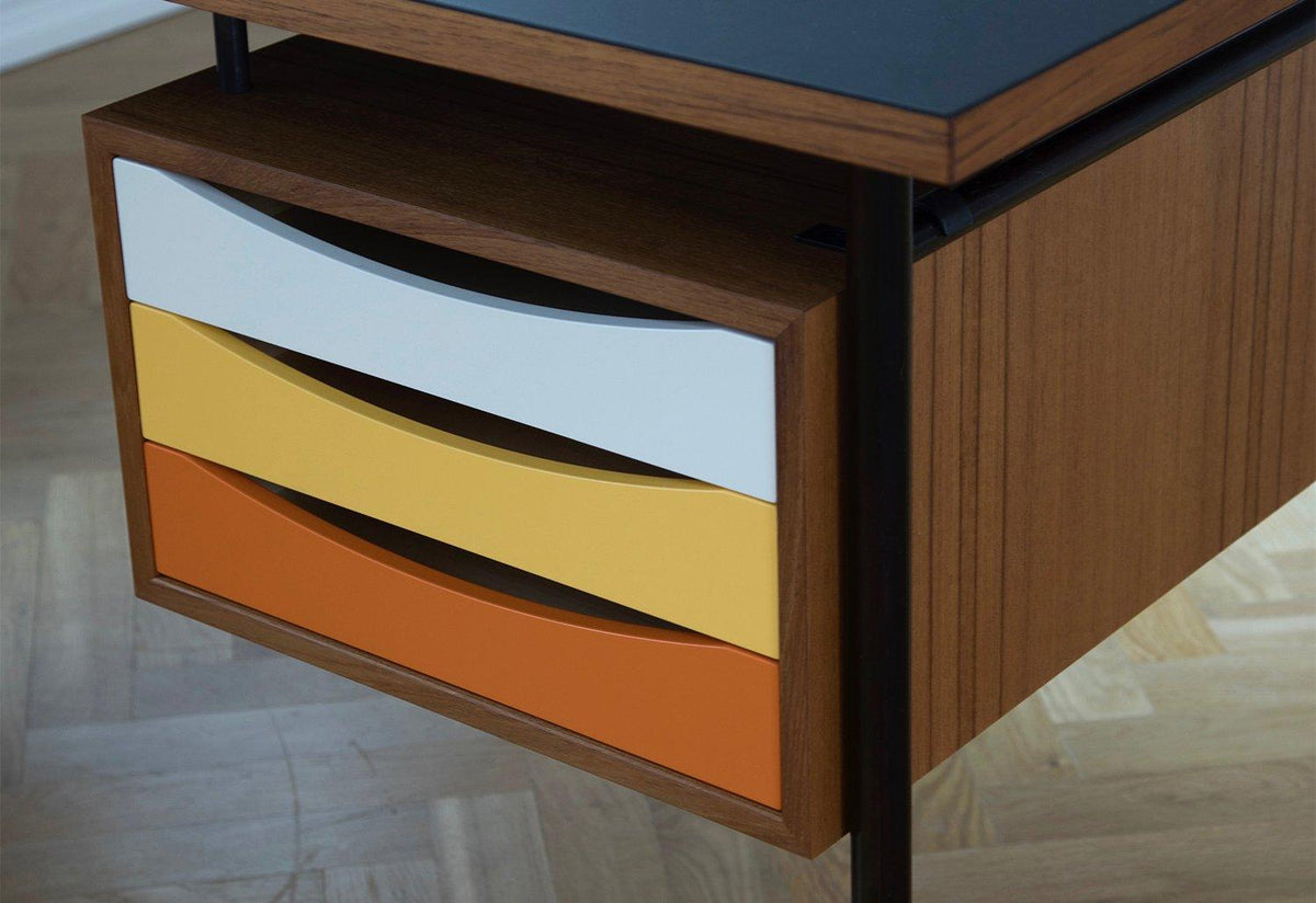 Nyhavn Desk | With Drawers, Finn juhl, House of finn juhl