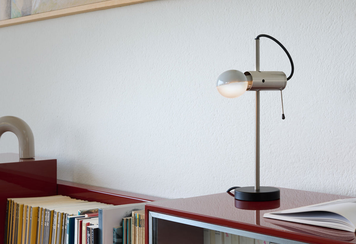 Agnoli 251 Table Lamp, Tito agnoli, Oluce