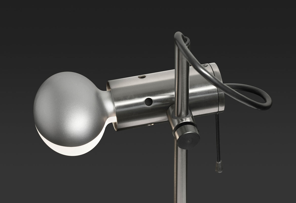 Agnoli 251 Table Lamp, Tito agnoli, Oluce