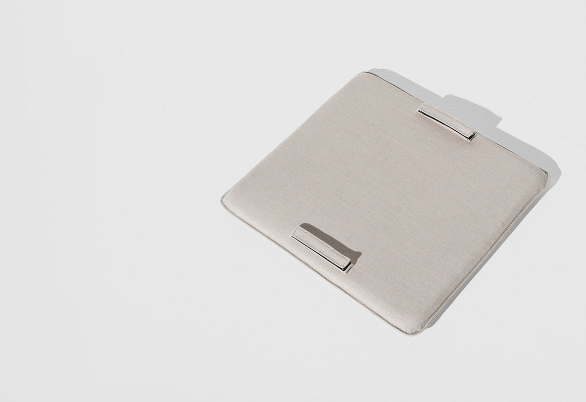 Week-End Lounge Chair, Studio brichetziegler, Petite friture