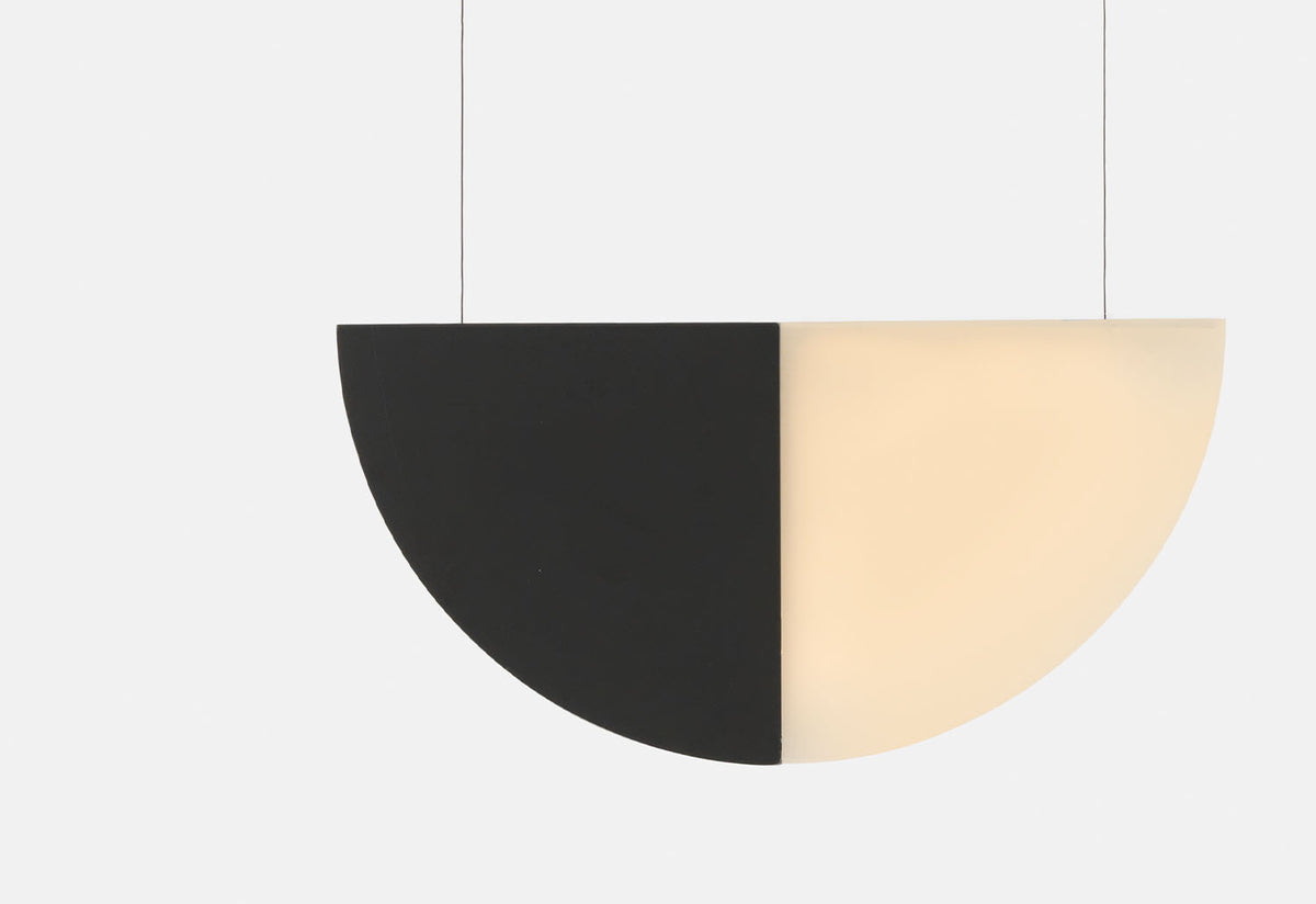 Phase Pendant Large, Estudio persona, Resident