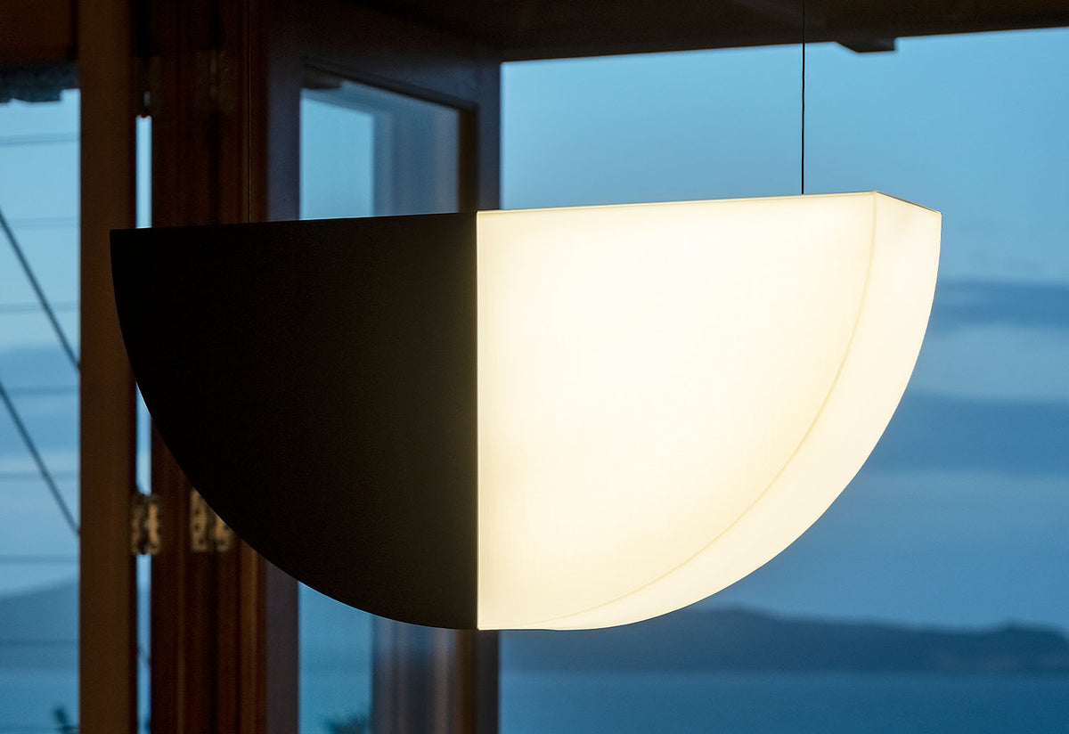 Phase Pendant | Large, Estudio persona, Resident