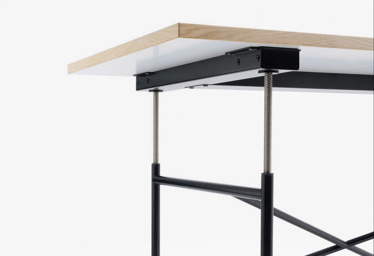 Eiermann E Desk, Egon eiermann, Tim schütze, Richard lampert