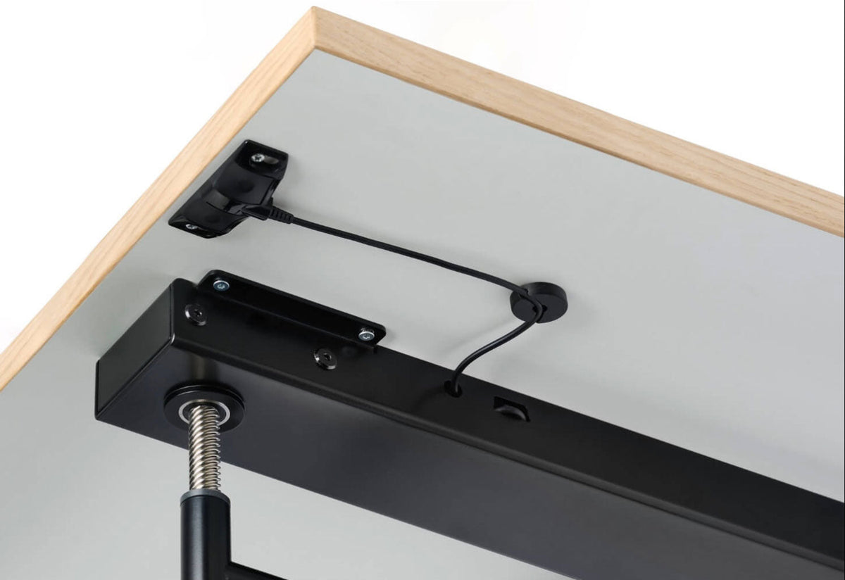 Eiermann E Desk, Egon eiermann, Tim schütze, Richard lampert