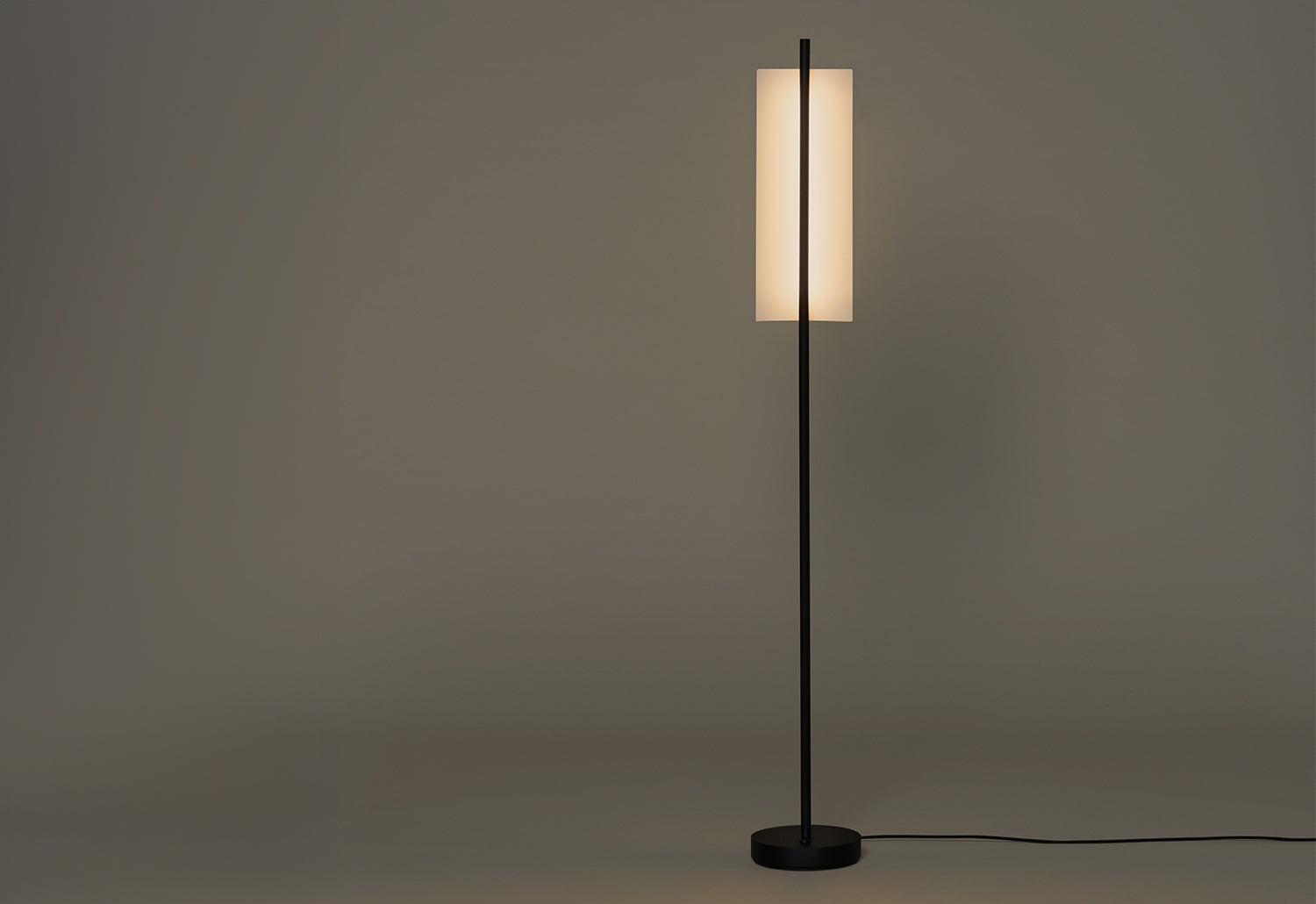 Santa + Cole Lámina 45 Floor Light | twentytwentyone | Default Title