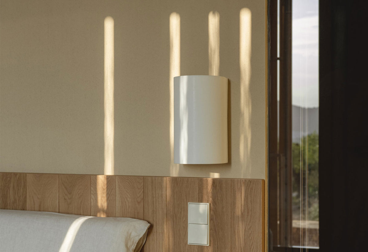 Singular Wall Light, Miguel mila, Santa and cole