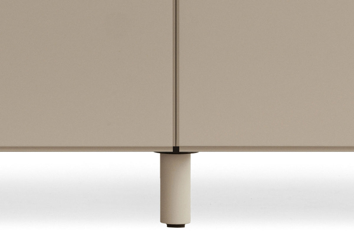 Relief Connecting Legs, Taf architects, String