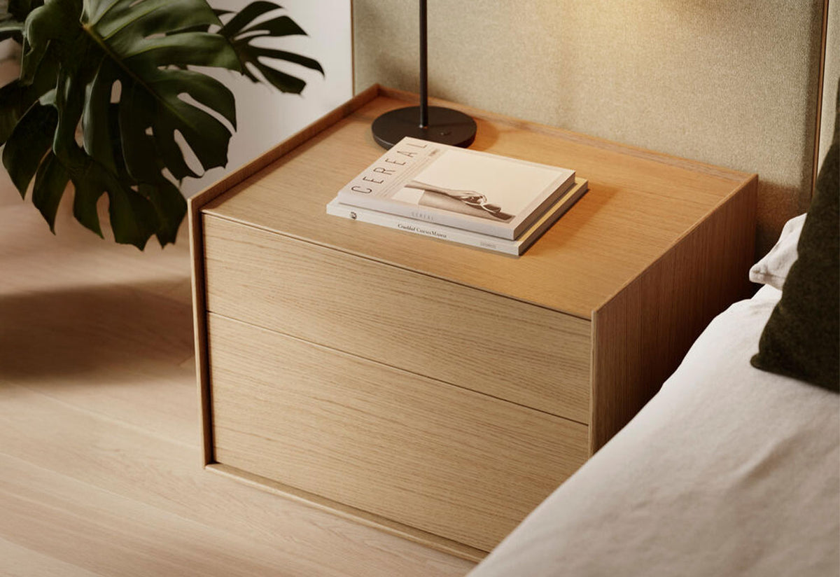 Bera Bedside Table, Ibon arrizabalaga, Treku