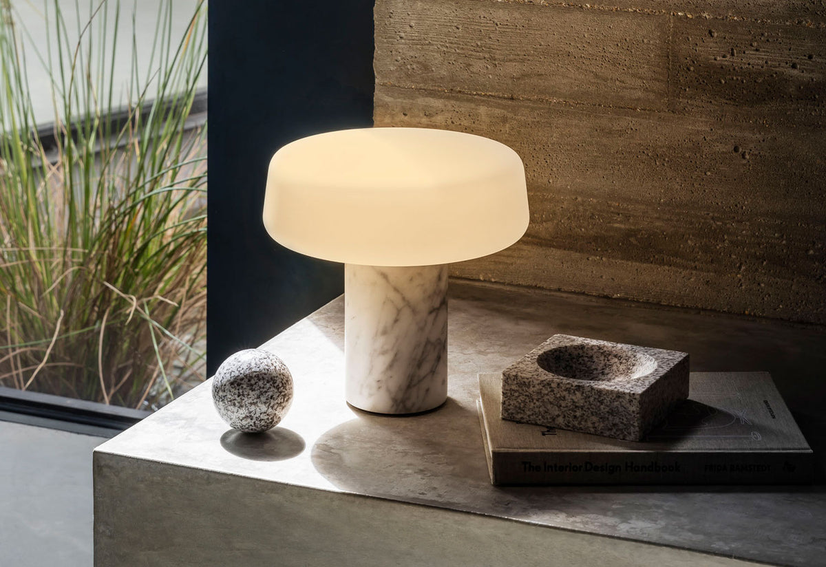 Solid Rechargeable Table Lamp, Terence woodgate, Case furniture