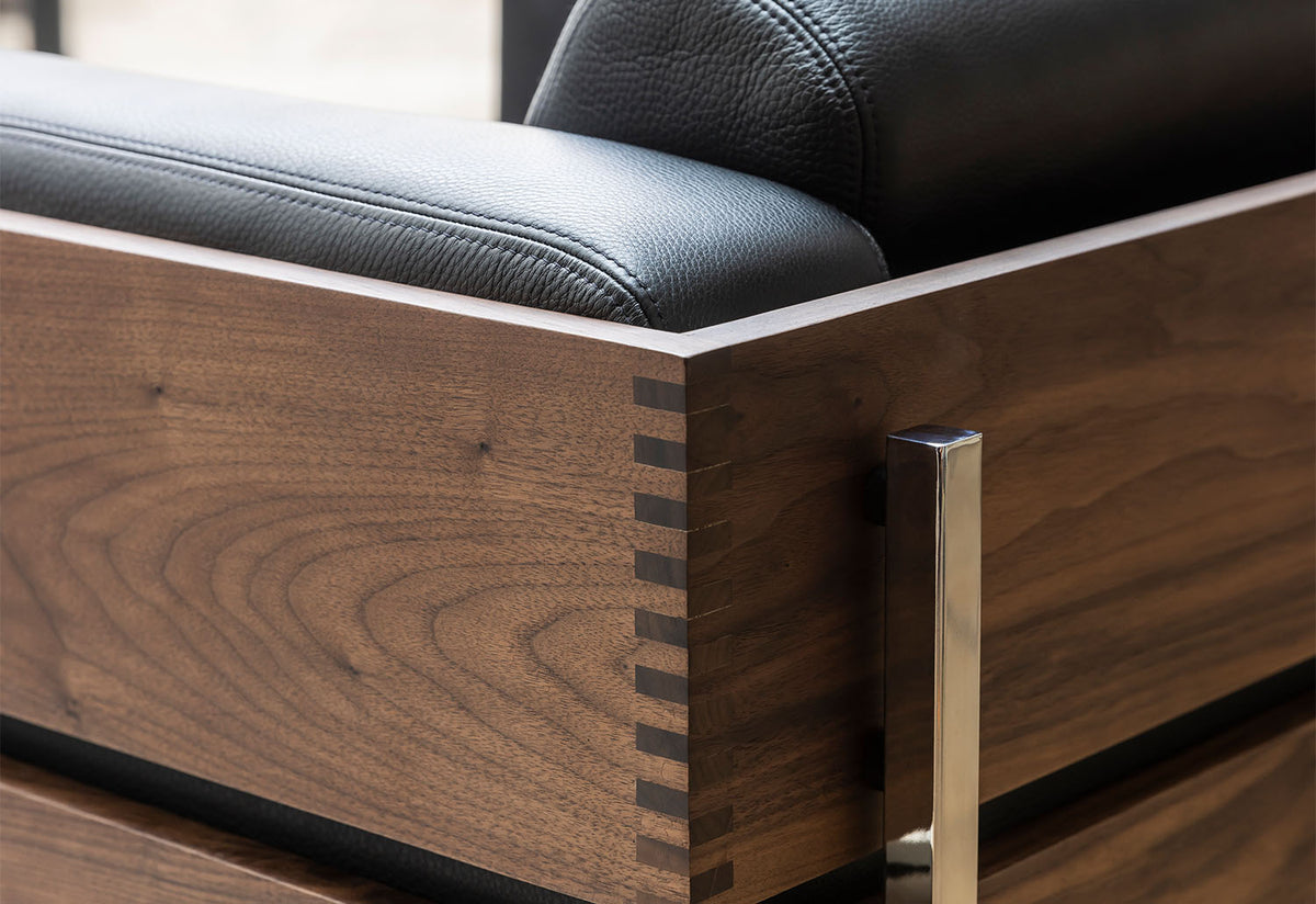 Forum Armchair, Robin day, Case furniture