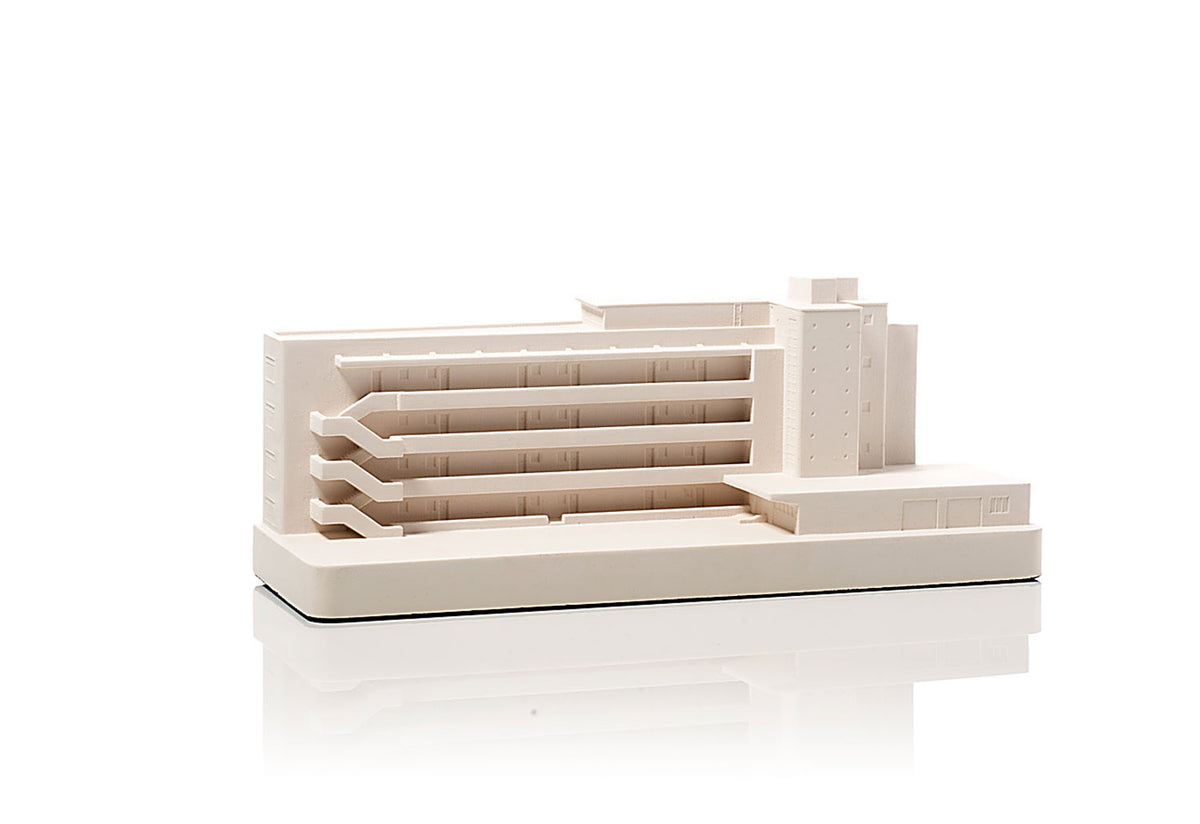 Isokon Building, Chisel and mouse