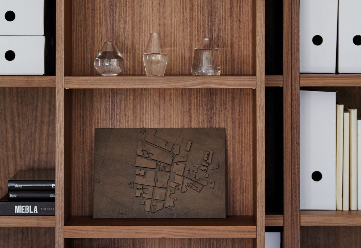 Literatura Classic Shelves, Vicent martinez, Punt