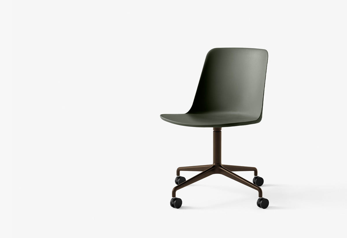 Rely Swivel Chair | Castors, Hee welling, Andtradition