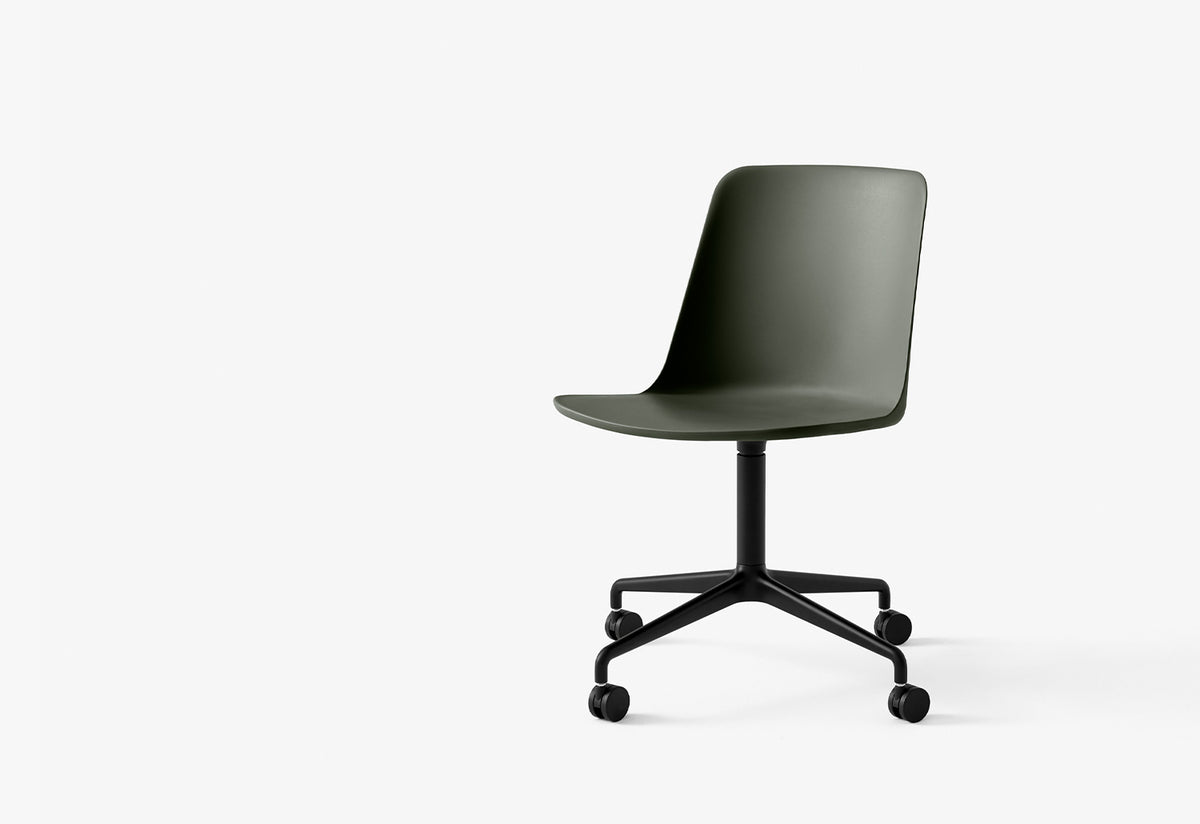 Rely Swivel Chair | Castors, Hee welling, Andtradition