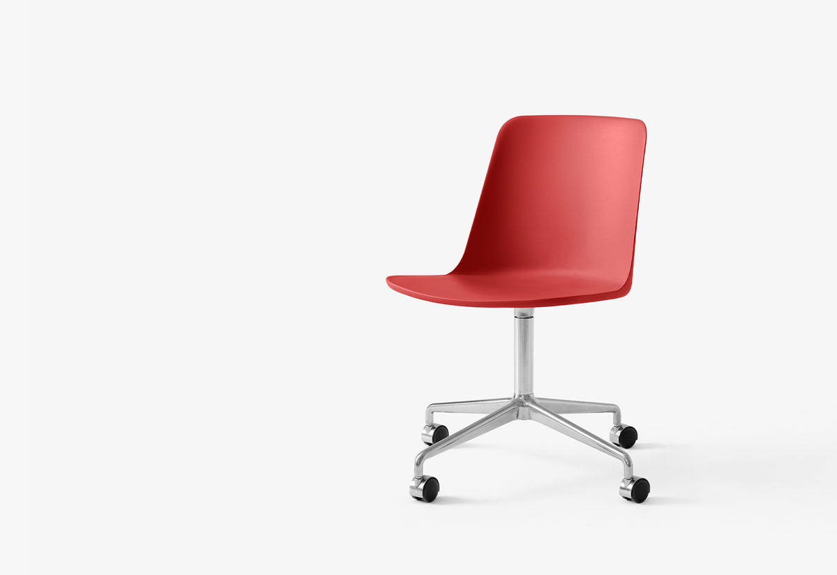 Rely Swivel Chair | Castors, Hee welling, Andtradition