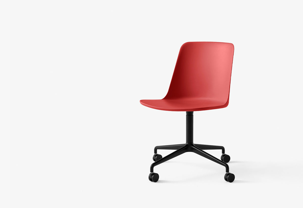 Rely Swivel Chair | Castors, Hee welling, Andtradition