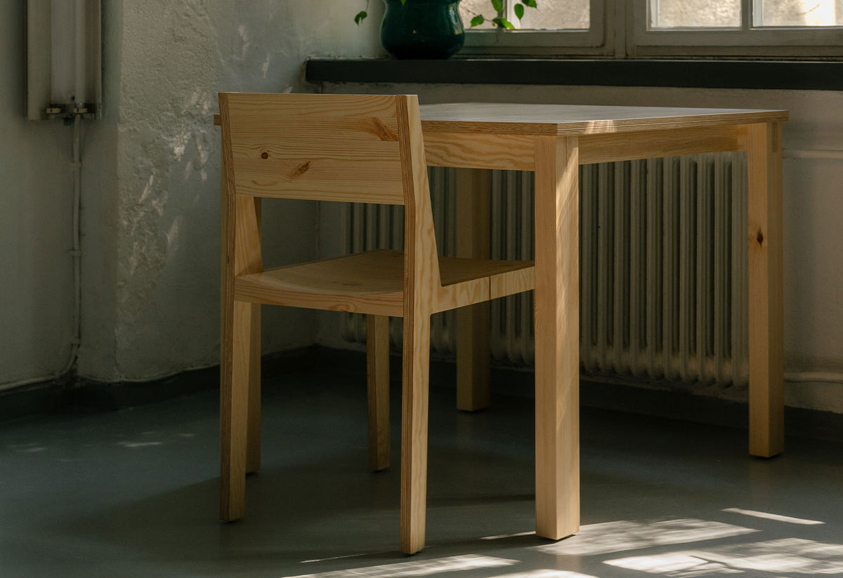 016 Maasto Dining Table, Ronan bouroullec, Vaarnii