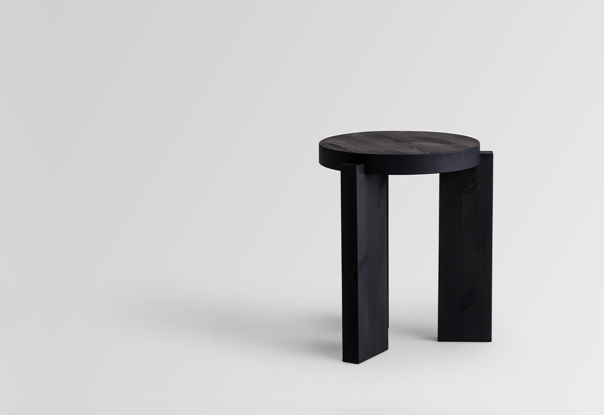 001 Stool, Fredrik paulsen, Vaarnii
