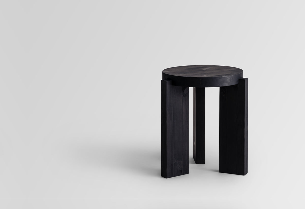 001 Stool, Fredrik paulsen, Vaarnii
