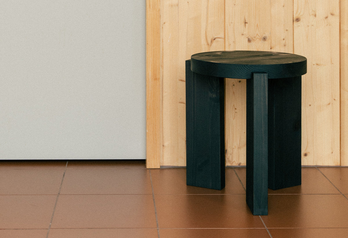 001 Stool, Fredrik paulsen, Vaarnii