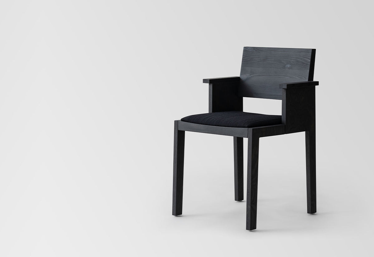016 Maasto Dining Armchair, Ronan bouroullec, Vaarnii