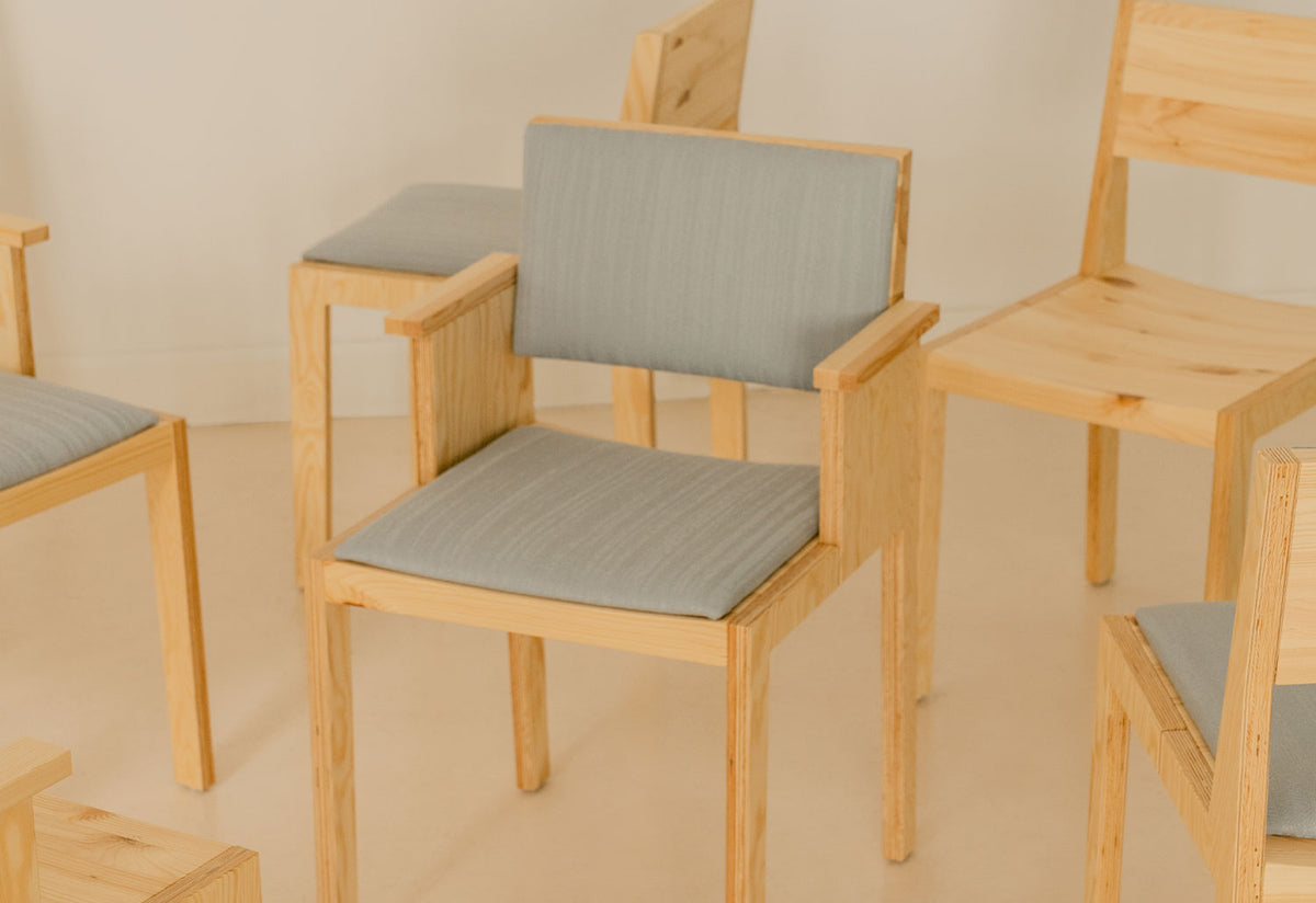 016 Maasto Dining Armchair, Ronan bouroullec, Vaarnii