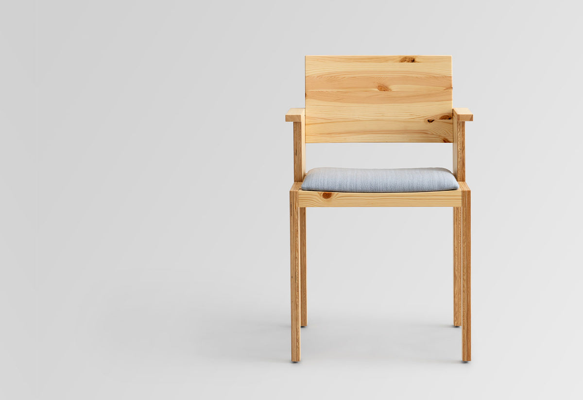 016 Maasto Dining Armchair, Ronan bouroullec, Vaarnii
