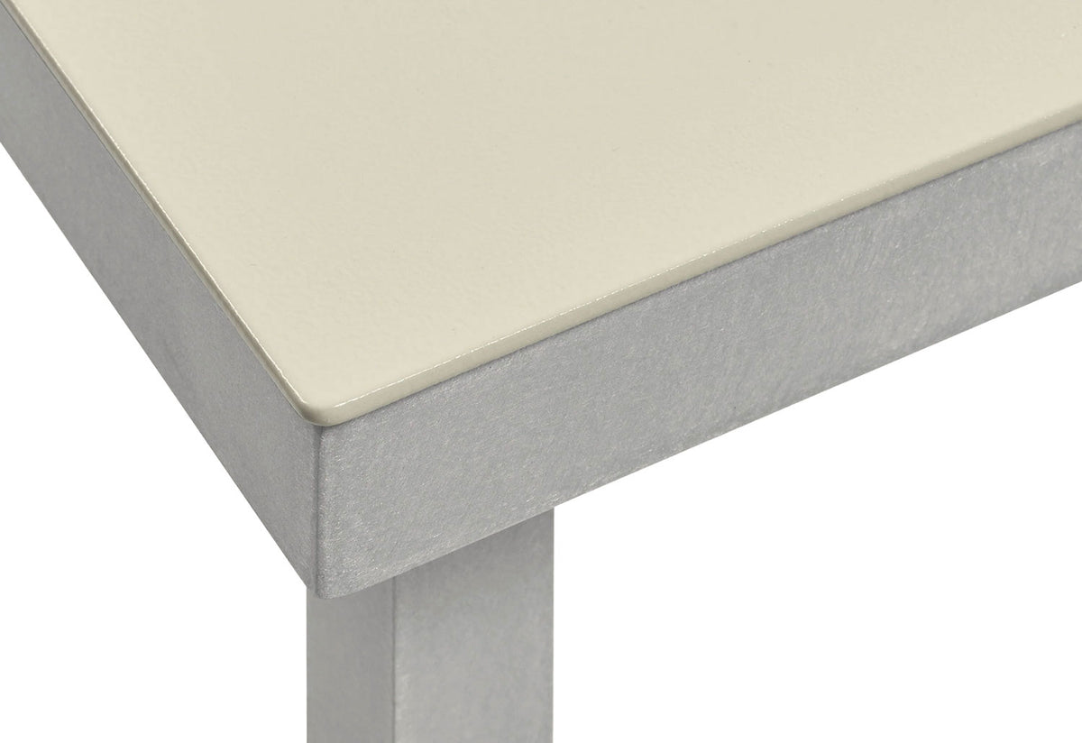 Alu Bench, Muller van severen, Valerie objects
