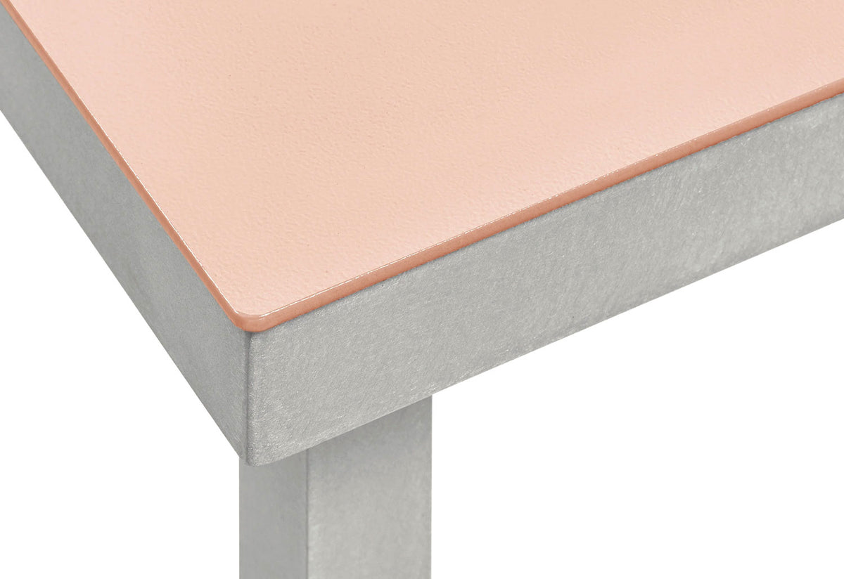 Alu Bench, Muller van severen, Valerie objects