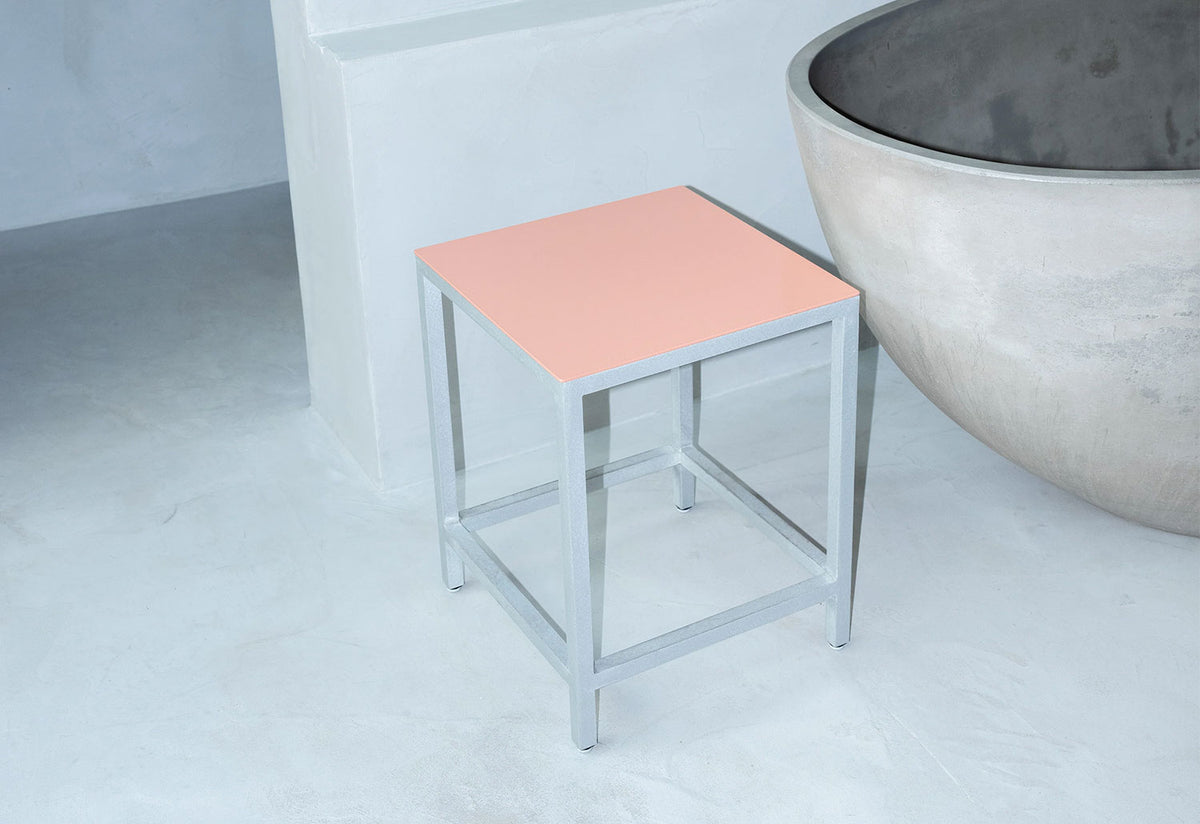 Alu Stool, Muller van severen, Valerie objects