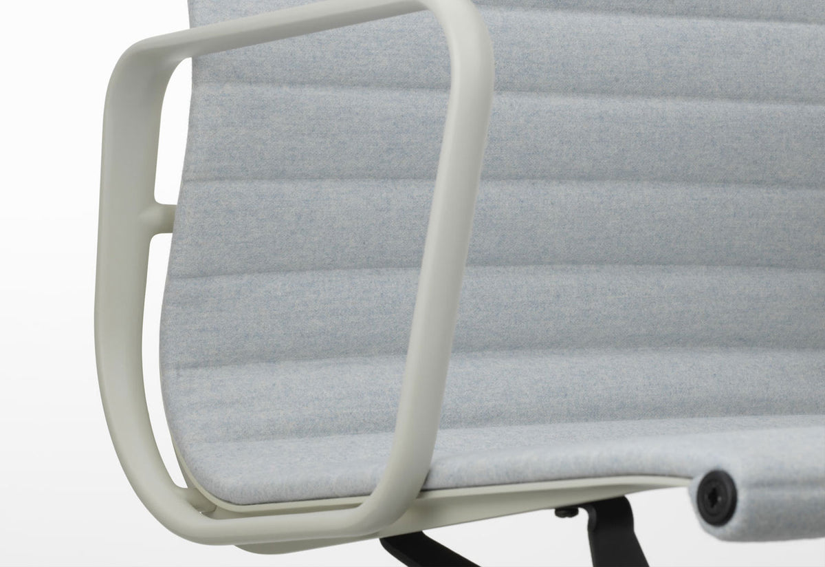 Eames EA 117 Chair, Charles and ray eames, Vitra