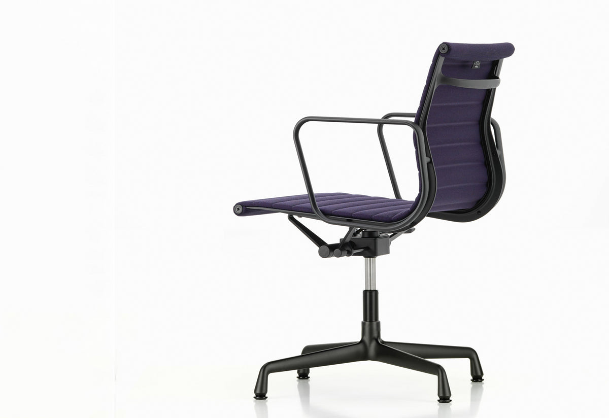 Eames EA 131 Chair, Charles and ray eames, Vitra