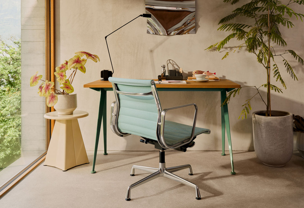 Eames EA 131 Chair, Charles and ray eames, Vitra