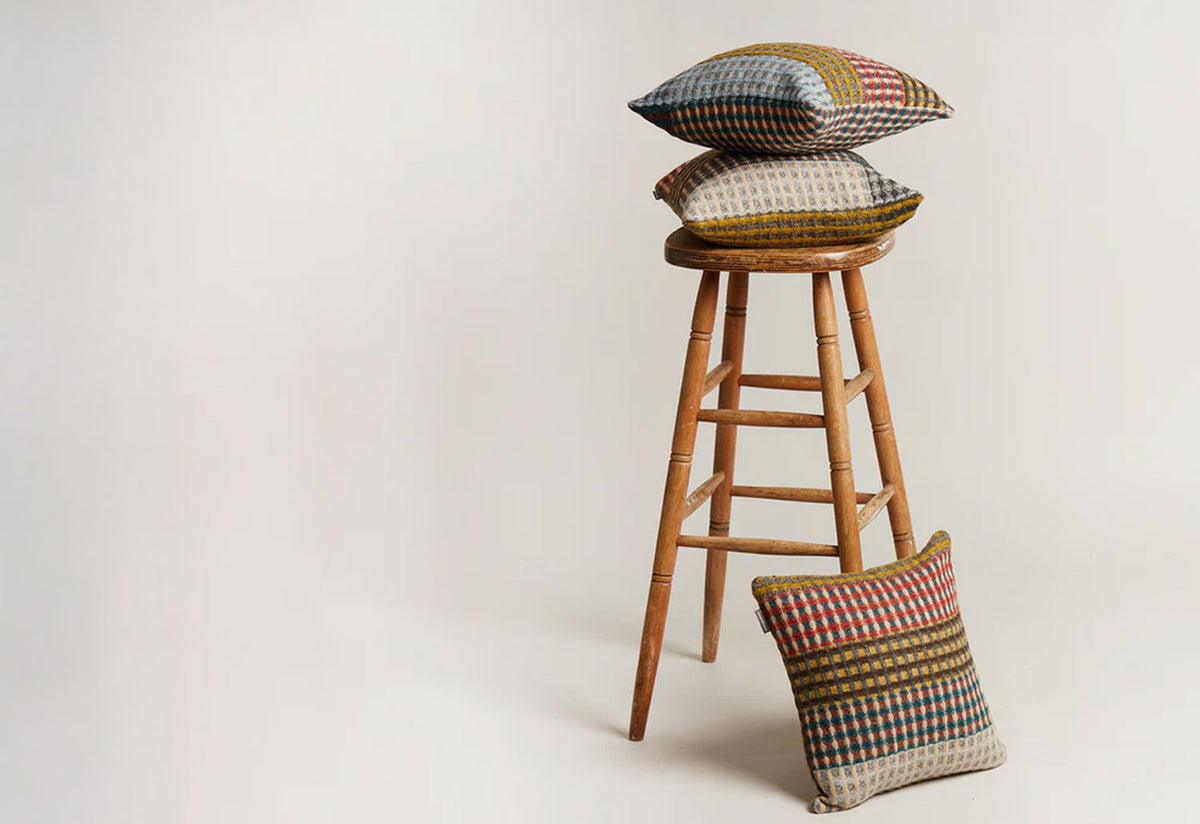 Hampstead Cushion, Wallace sewell, Wallace sewell
