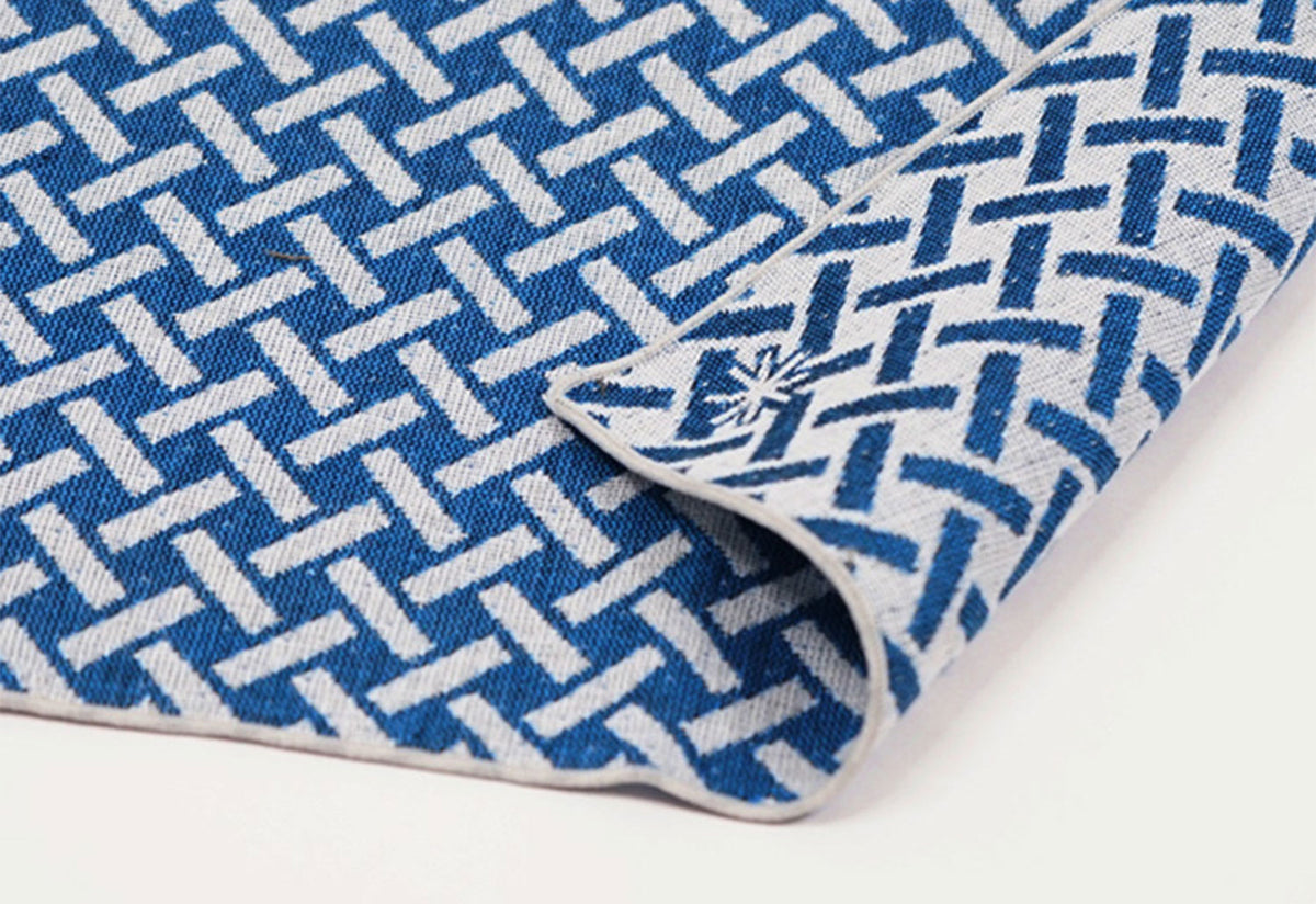 Oriented Handkerchief, Yoneori komon