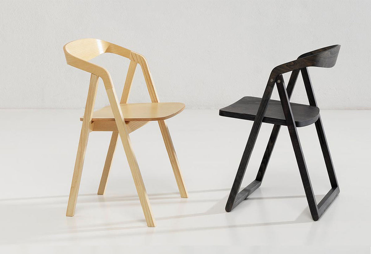 Patan Folding Chair, Tomoko azumi, Zilio a and c