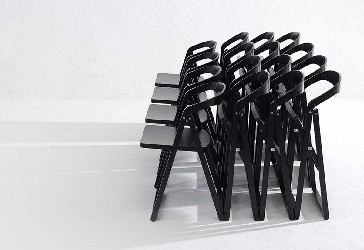 Patan Folding Chair, Tomoko azumi, Zilio a and c