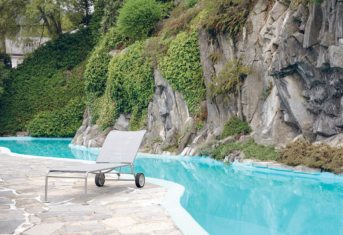 Green outdoor lounger, 2007, Giandomenico belotti, Alias