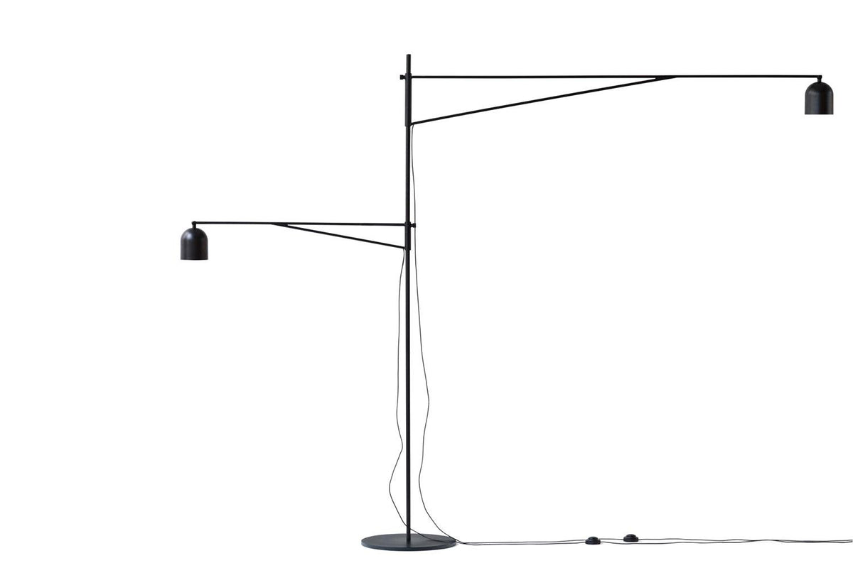 Awkward Floor Lamp, Anatomy design, Karakter