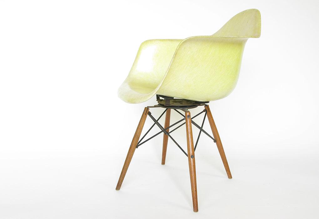 Eames PAW Swivel chair | 1950