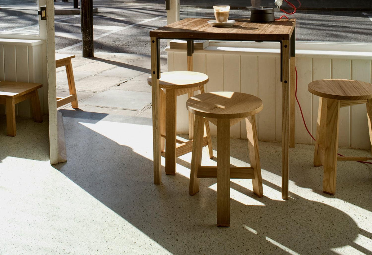 441 Stool, Ilse crawford, De la espada