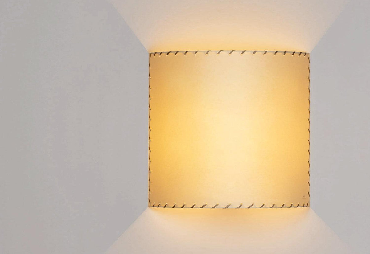 Comodin Wall Light, Equipo santa and cole, Santa and cole
