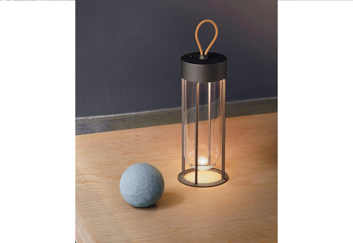 In Vitro Unplugged table lamp, 2021