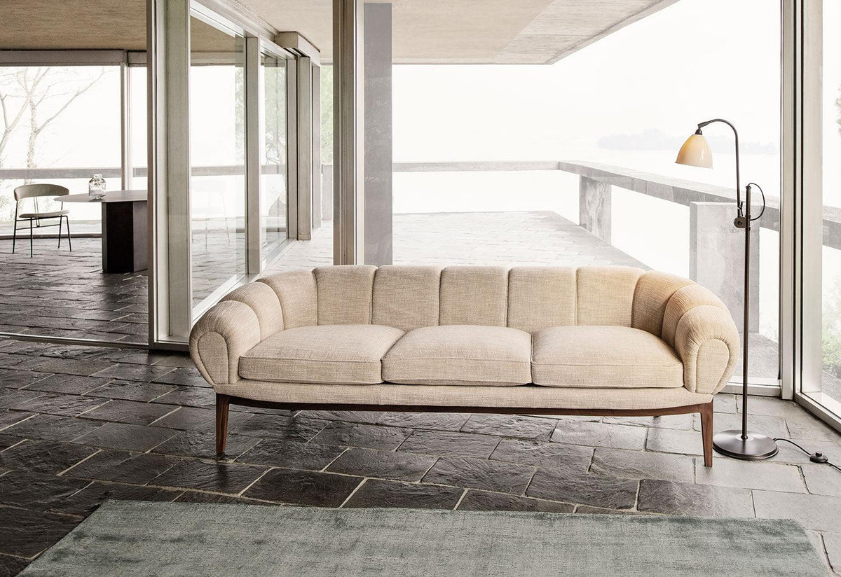 Croissant sofa, Illum wikkelsø, Gubi