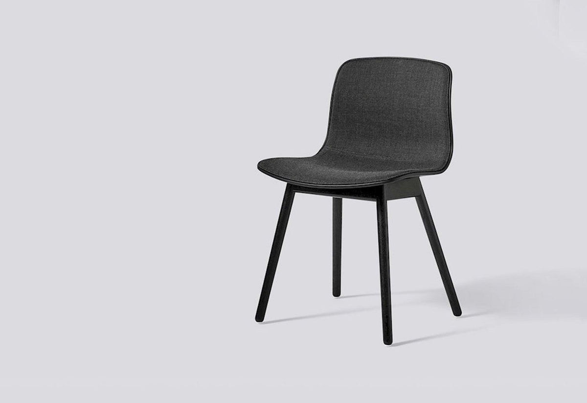 AAC 12 | Upholstered Front, Hee welling, Hay