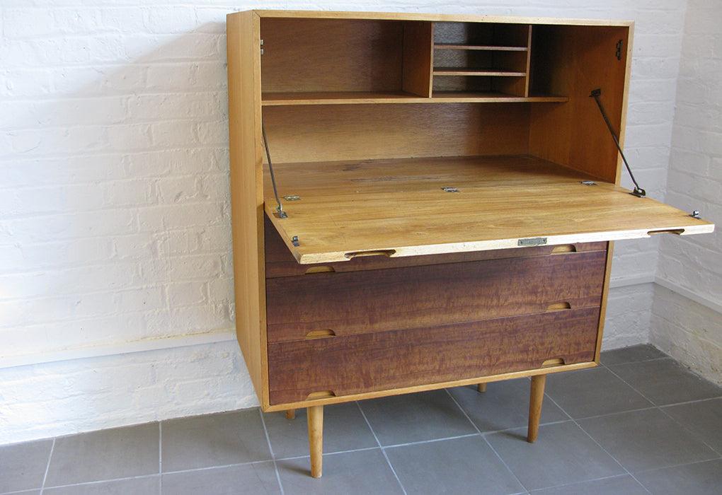 Robin Day Hilleplan desk  | 1952